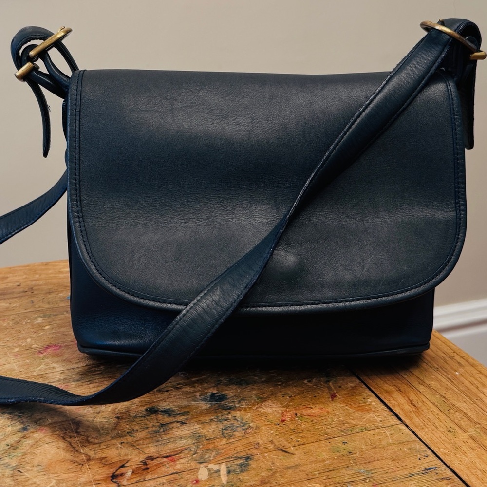Classic Vintage Coach Navy Leather Crossbody Bag